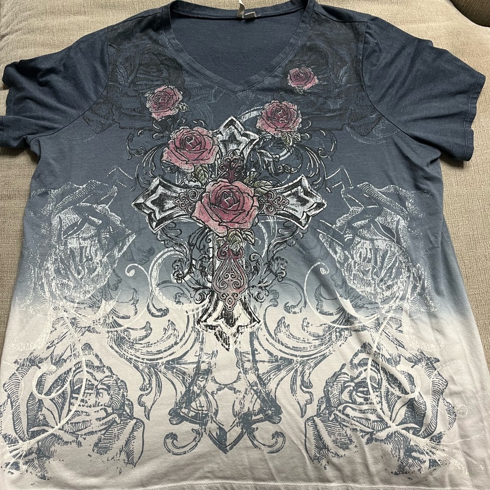 Vintage Affliction Tshirt EST. 1946 Crosses Roses V neck  XXL Y2K blue pink